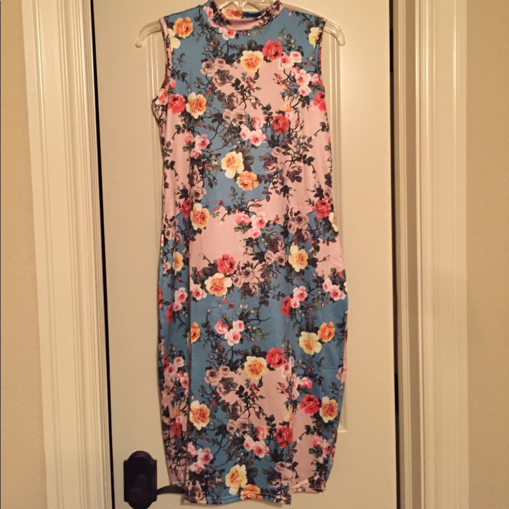 Restocked🔥Arctic Flower Floral Midi Dress - Picture 5 of 7